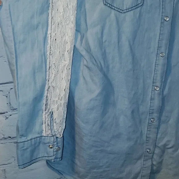 Crazy Train Lace and Denim Pearl Snap Button Up XL - Picture 2 of 11